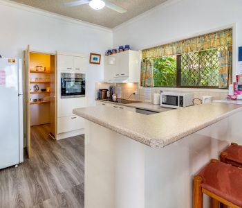 A2-Keiths-Place-Bribie-large-fully-equipped-kitchen-with-walk-in-pantry.jpg